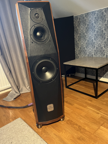 Peak Consult The Empress Signature  V