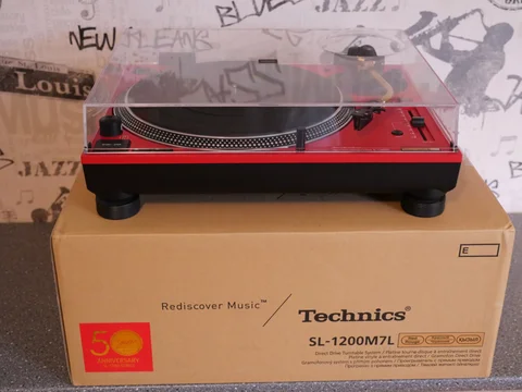 Technics SL-1200 M7L 50th Anniversary Edition red