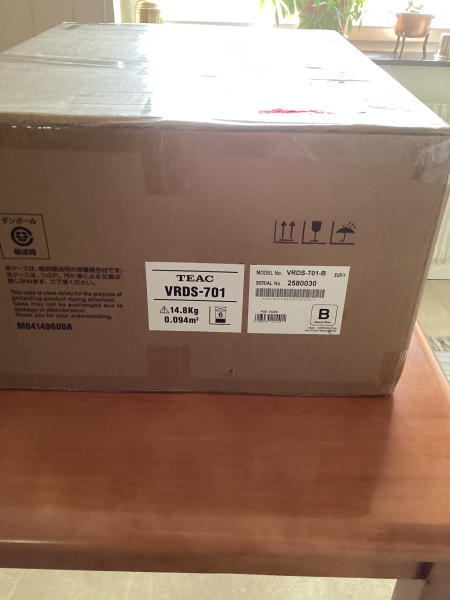 TEAC VRDS-701. TEAC VRDS-701. - Bild 2 av 2