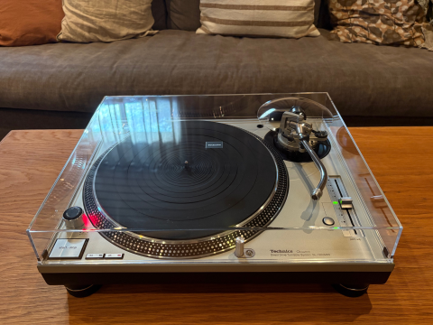 En riktigt fin Technics 1200 MK5