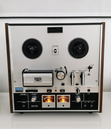 Akai GX-220D