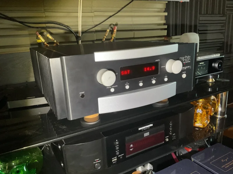 Mark Levinson 383 - Bild 1 av 5