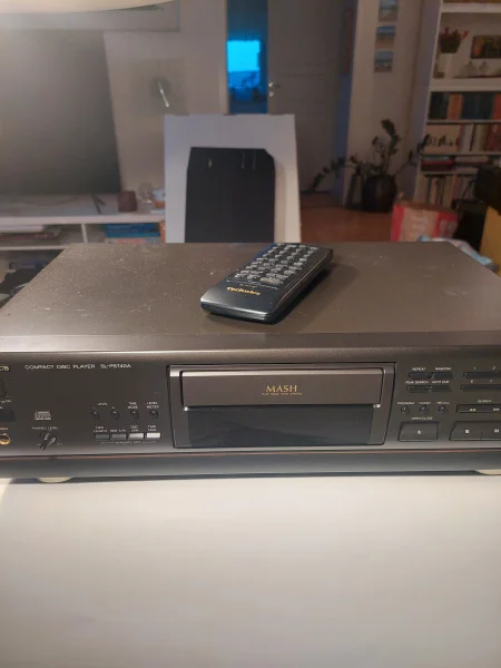 TECHNICS  CD SPELARE   SL - PS 740 A    NYSKICK - Bild 2 av 2