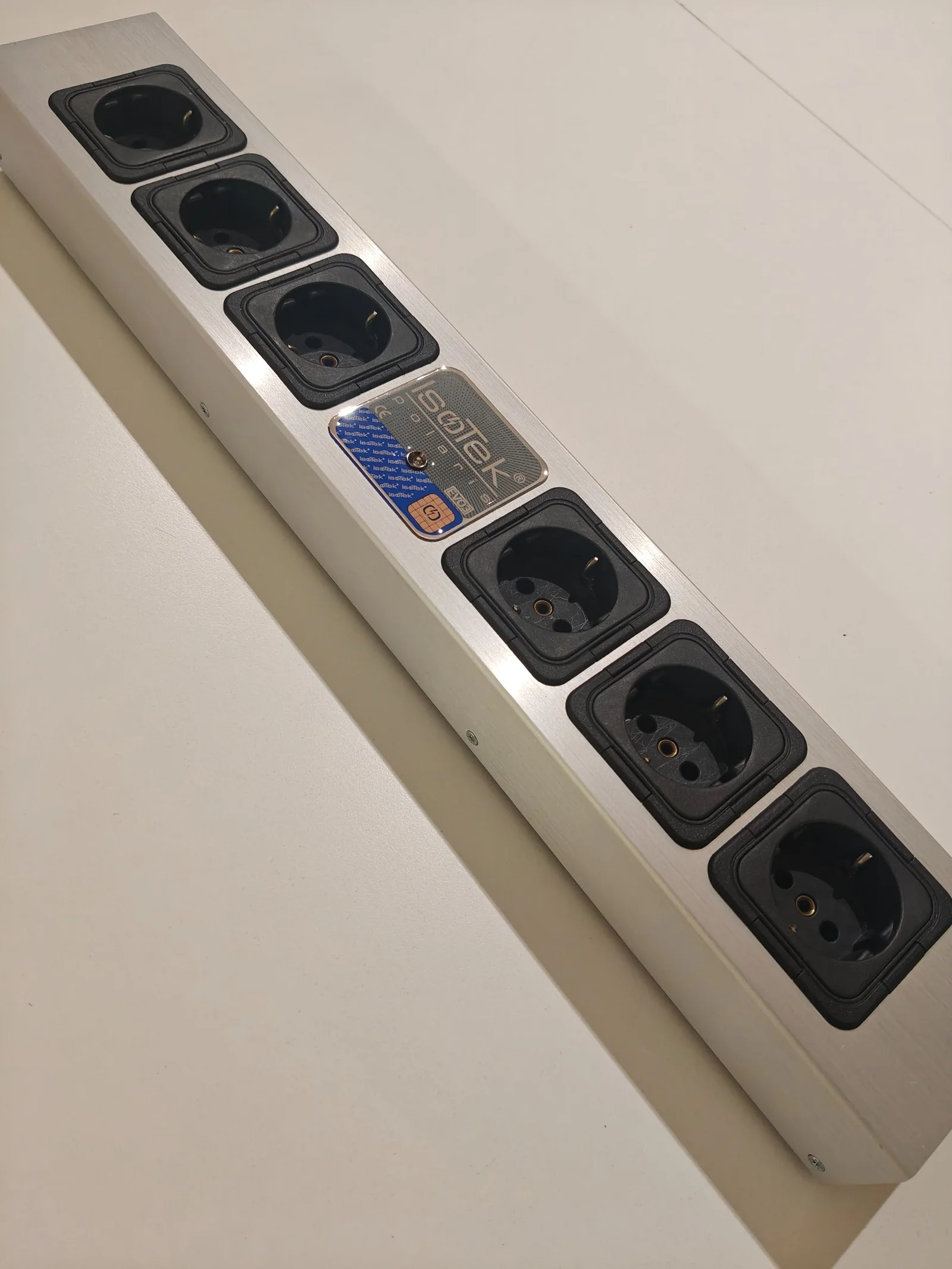 Isotek Evo3 Polaris Isotek Evo3 Polaris - Bild 1 av 2