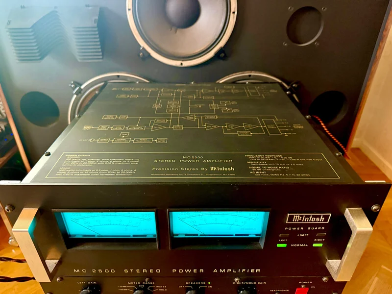 McIntosh MC2500 2st  - Bild 4 av 6