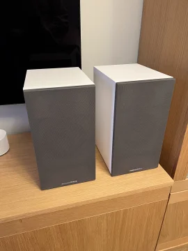 Bowers & Wilkins 607 S3