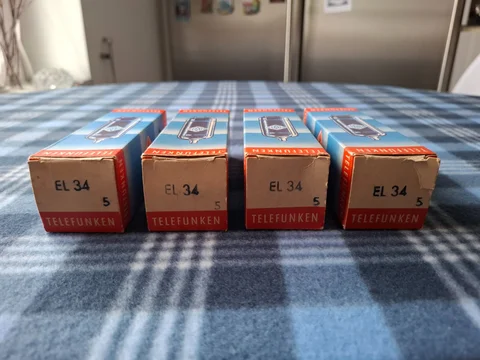 Telefunken EL34 – NOS Matchad kvartett – Originalaskar