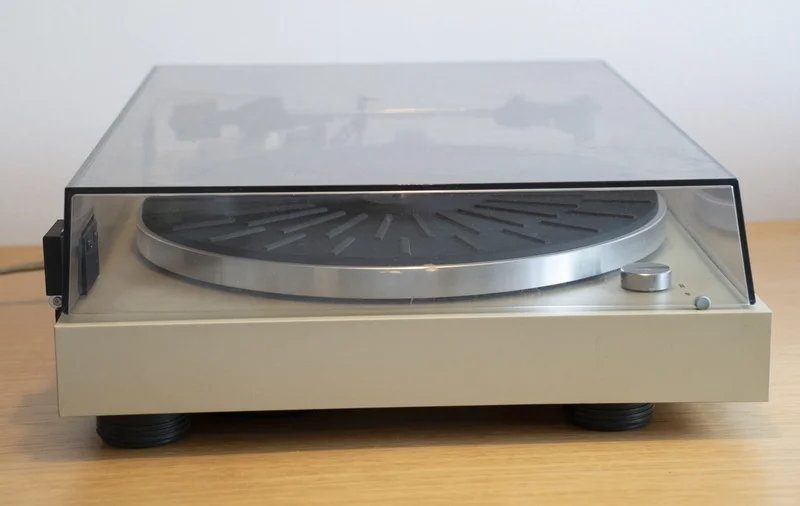 Akai AP-B20 Halvautomatisk skivspelare - Kuva 6 / 6