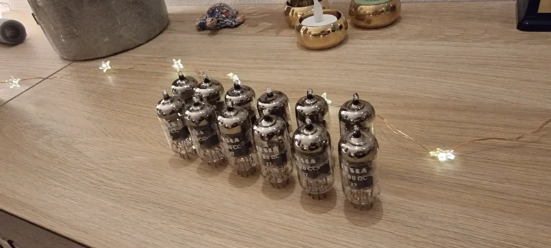 Tesla E88CC rör. Tesla E88CC rör. - Bild 1 av 4