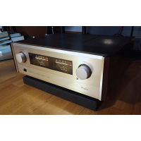 Accuphase E305