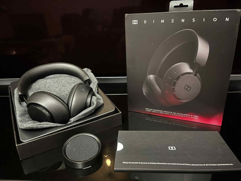 Dolby Dimension trådlösa hörlurar 