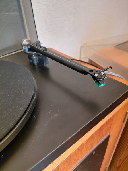 Skivspelare Rega P3 - Bild 2 av 2