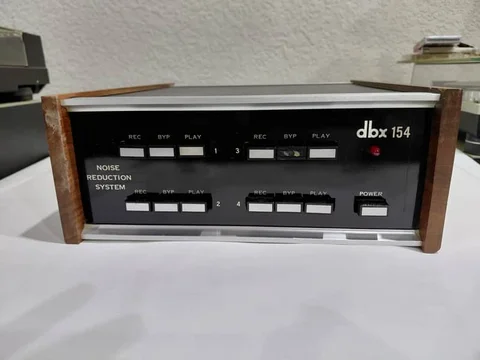 Köpes : DBX 154 Brusreducering.