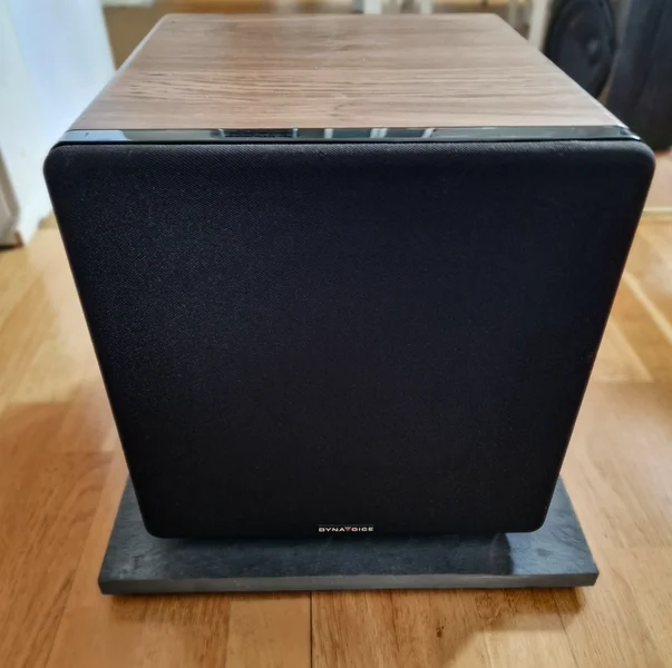 Dynavoice Challenger 10" Subwoofer – Kraftfull bas i fint skick! Dynavoice Challenger 10" Subwoofer – Kraftfull bas i fint skick! - Bild 2 av 3