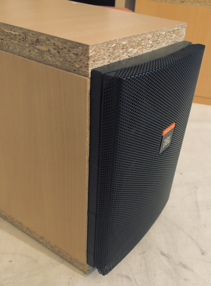 JBL Control 25AV i nya lådor