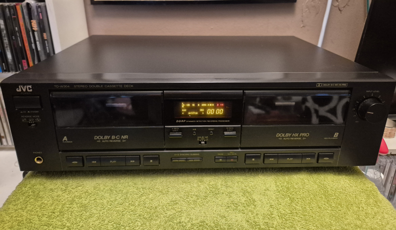 JVC TD-W330 i toppskick möjligt byte JVC TD-W330 i toppskick möjligt byte - Bild 1 av 2