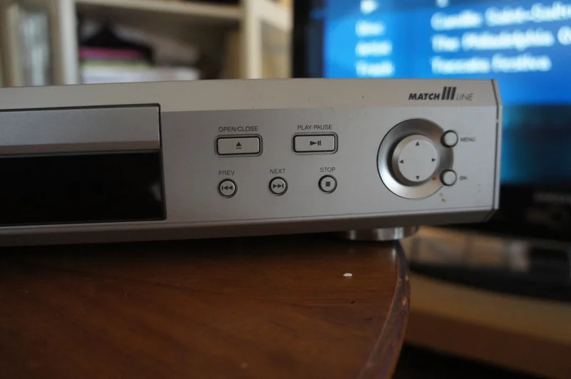 Philips SACD spelare (dvd 763SA) L&Auml;S INFO!!! - Bild 3 av 5