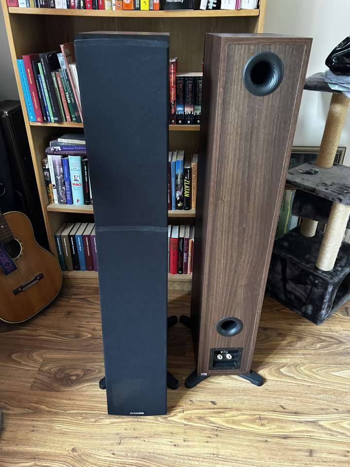 Dynaudio Emit 50