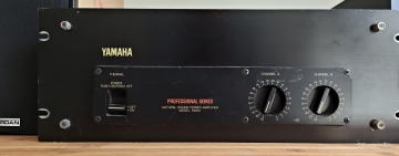 Yamaha P2201 PA-slutsteg 2*200 W 8 Ohm