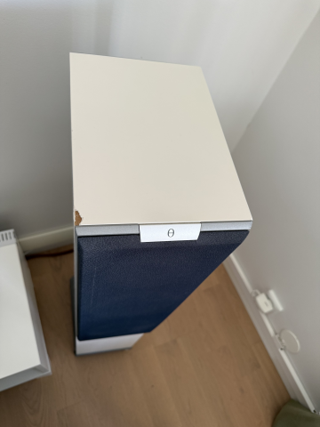 Audiovector Mi3 Signature, Arcam A-90, Denon streamer, Audioquest-kablar